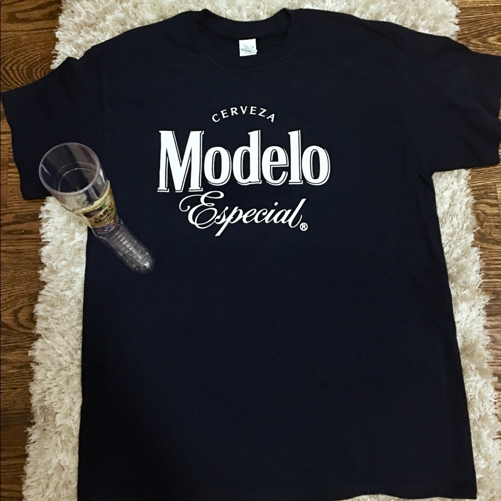 Men’s Modelo Beer T-Shirt With Cup & 🔑 chain L